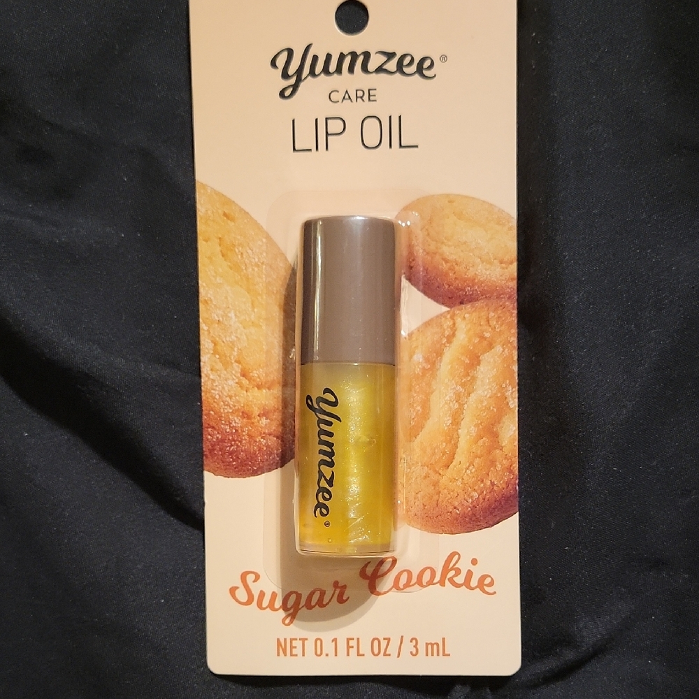 Yumzee Sugar Cookie Lip Oil - Yellow Hydrating Shine